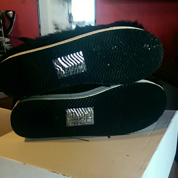 Yru elevation fur black size 8 - Picture 3 of 3